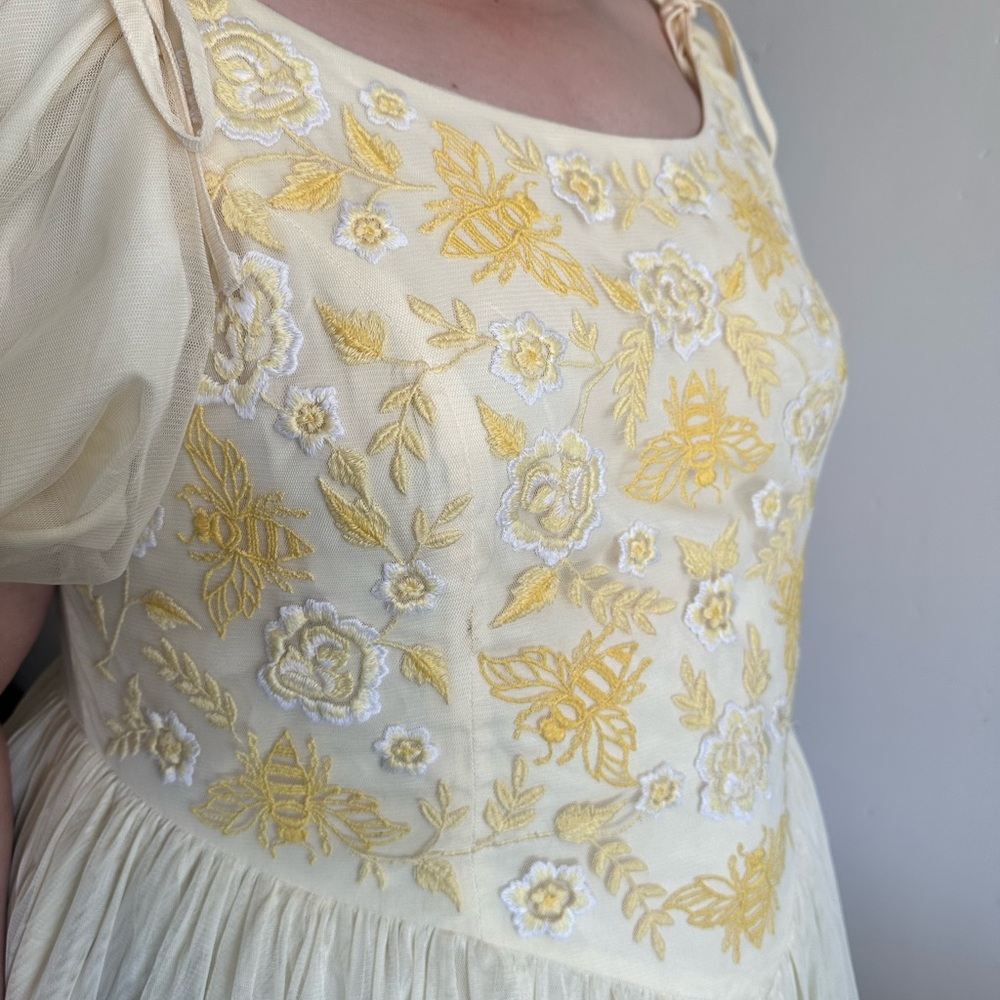 Plus Size JessaKae Honey Bee Dress - Picture 8 of 10